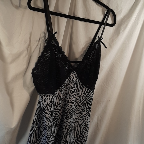 BODY FORM Lingerie - Picture 2 of 7